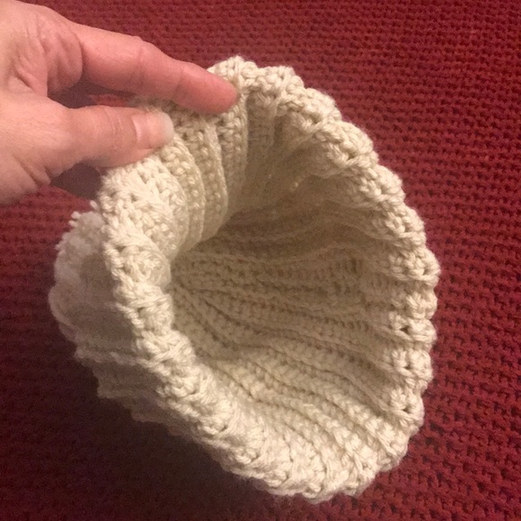 Handmade Ribbed Slouchy Beanie - Picture 6 of 6